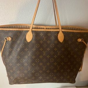 Louis Vuitton GM neverfull